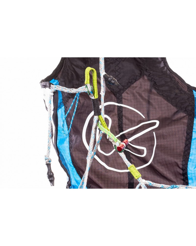 Kortel Kruyer III harness – manufacturer detail of adjustment and construction